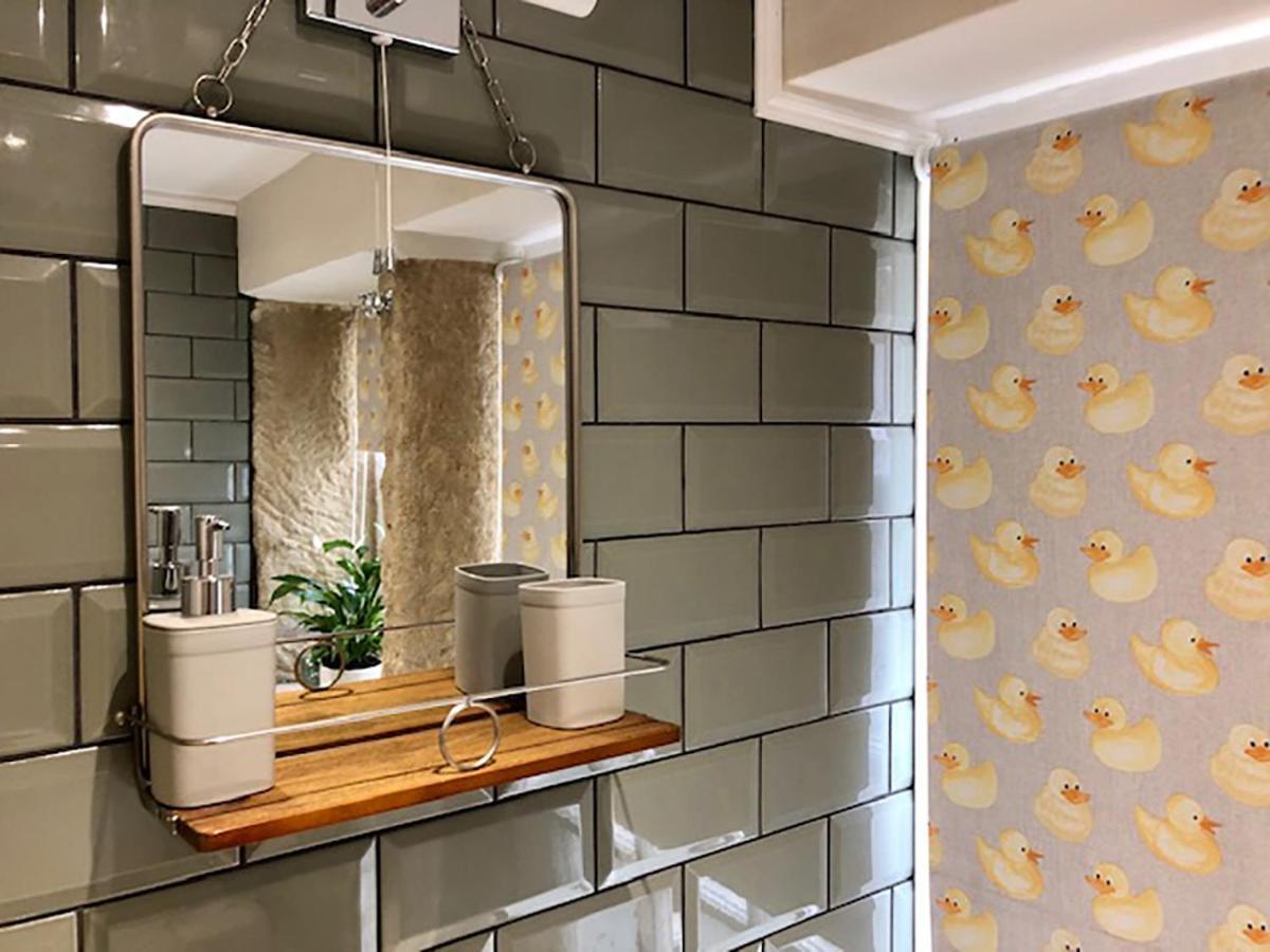 Ewood Cottage *New* Exquisite Country Cottage トッドモーデン エクステリア 写真