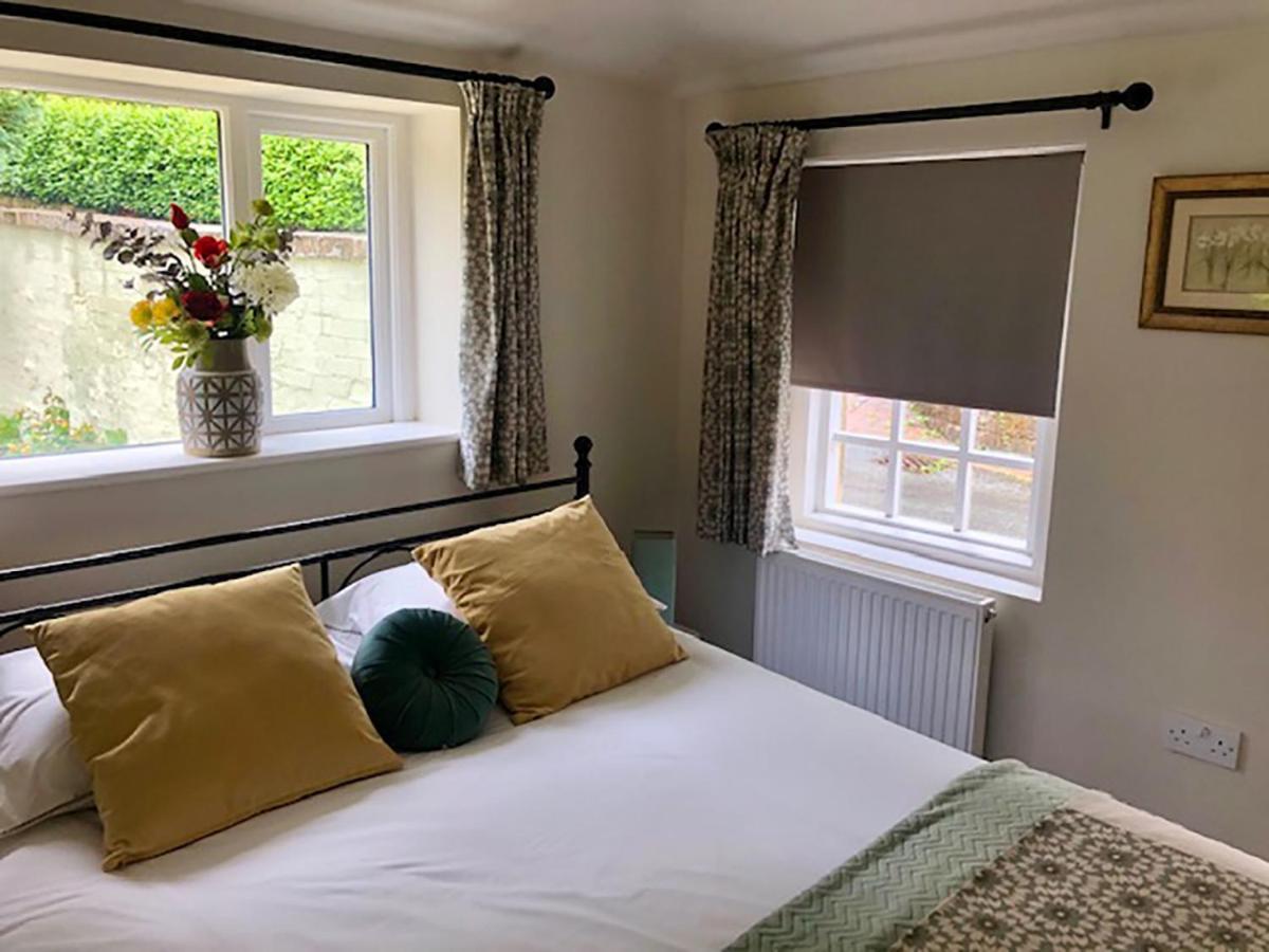 Ewood Cottage *New* Exquisite Country Cottage トッドモーデン エクステリア 写真