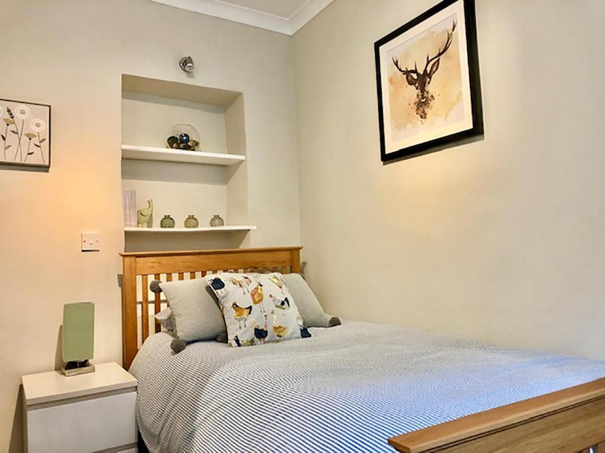 Ewood Cottage *New* Exquisite Country Cottage トッドモーデン エクステリア 写真