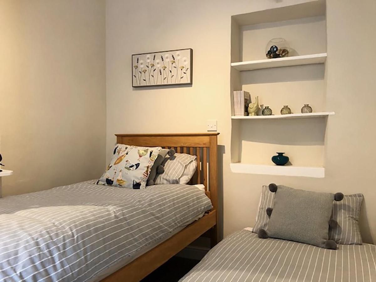 Ewood Cottage *New* Exquisite Country Cottage トッドモーデン エクステリア 写真